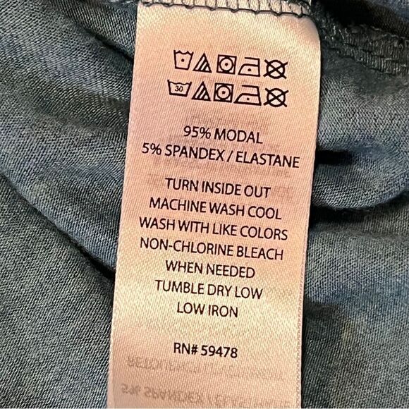 Adrienne Vittadini Bundle of 2 Red and Blue Tank Tops Women's XL - Picture 11 of 12